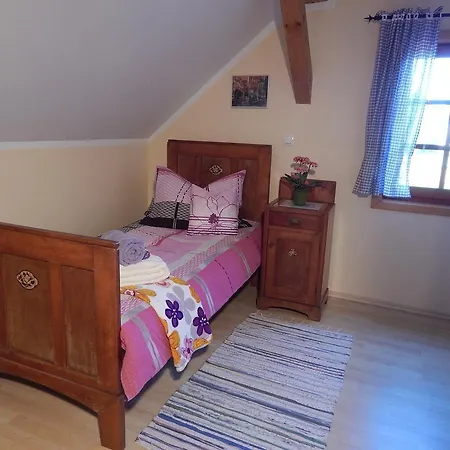 Holiday Kovacnica Srece